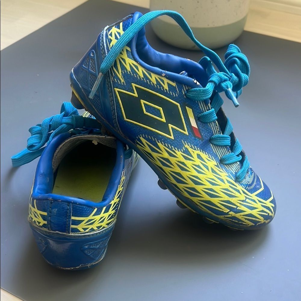 OTTO Kids Soccer Shoes - Blue and Yellow